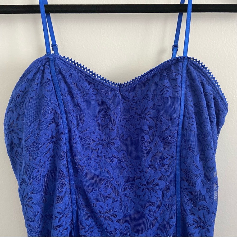 XOXO lace tank top